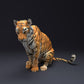 Produktfoto Tier Figur Diorama, Modellbau: 0: Wildtier Figur: sitzender Bengalischer Tiger (Ref 01_01_36)