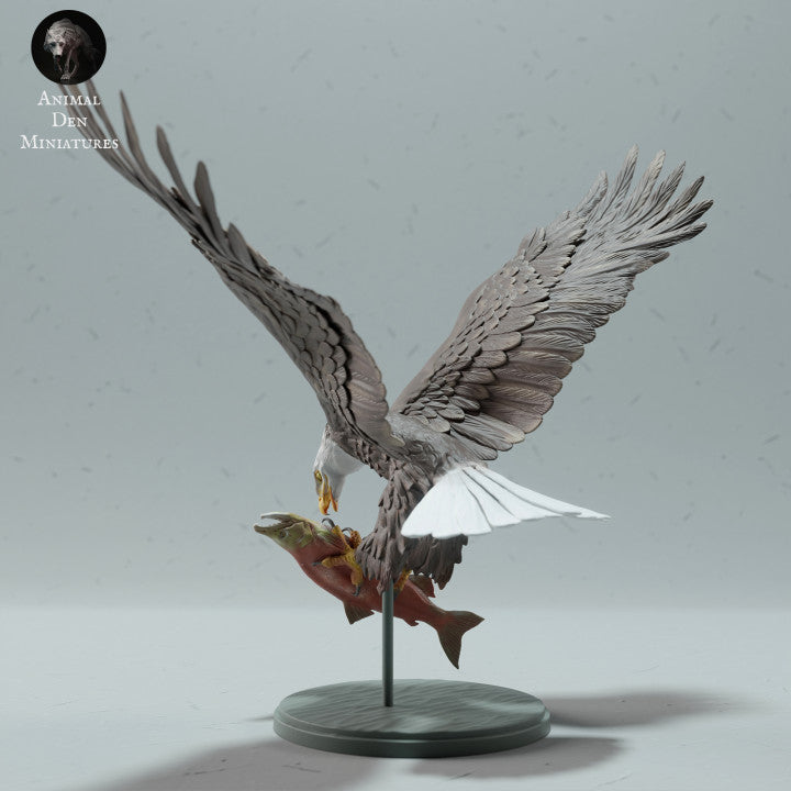 Product photo animal figure Animal Den Miniatures 2: Wild animal figure: Bald eagle eating a salmon (23_01_14)