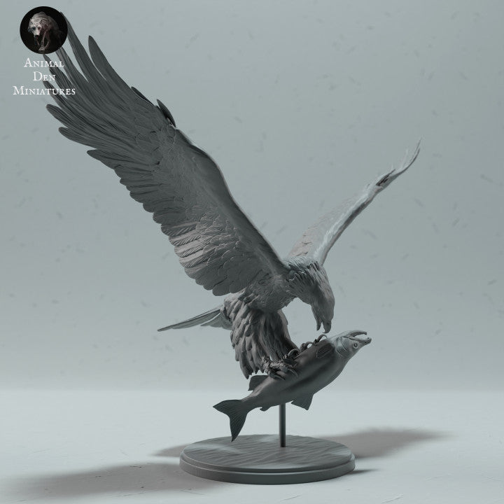 Product photo animal figure Animal Den Miniatures 4: Wildlife animal figure: Bald Eagle - eating a salmon (23_01_14)