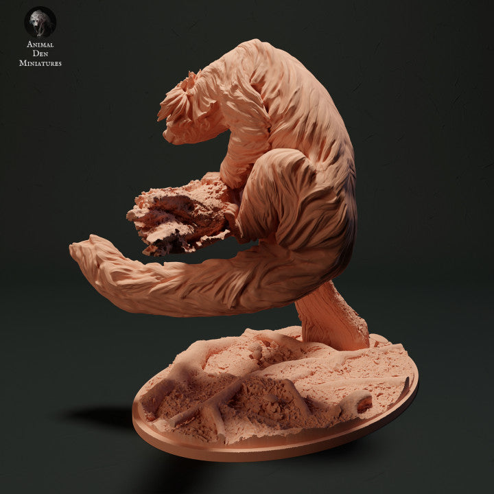 Product photo animal figure Animal Den Miniatures 1: Wild animal figure: Binturong - climbing (23_05_07)