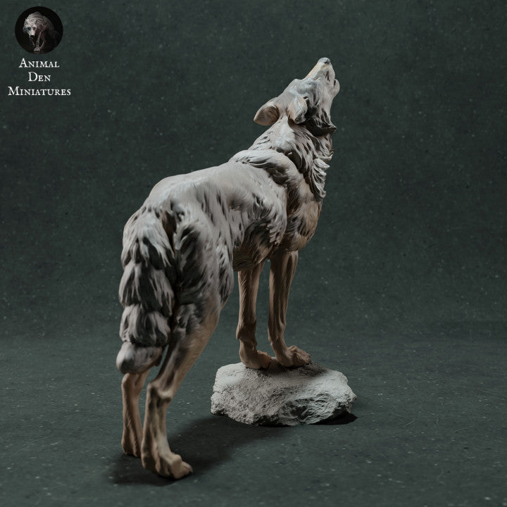 Product photo animal figure Animal Den Miniatures 1: Wild animal figure: Iberian wolf - howling (22_11_12)