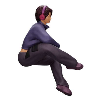 Diorama model building product photo 0: Young girl sitting and listening to music with headphones (Ref No. A42)
