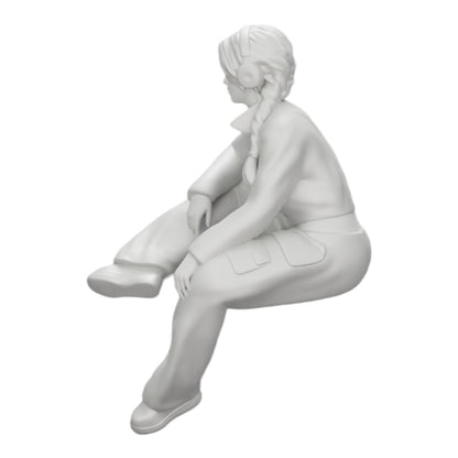 Diorama model building product photo 0: Young girl sitting and listening to music with headphones (Ref No. A42)
