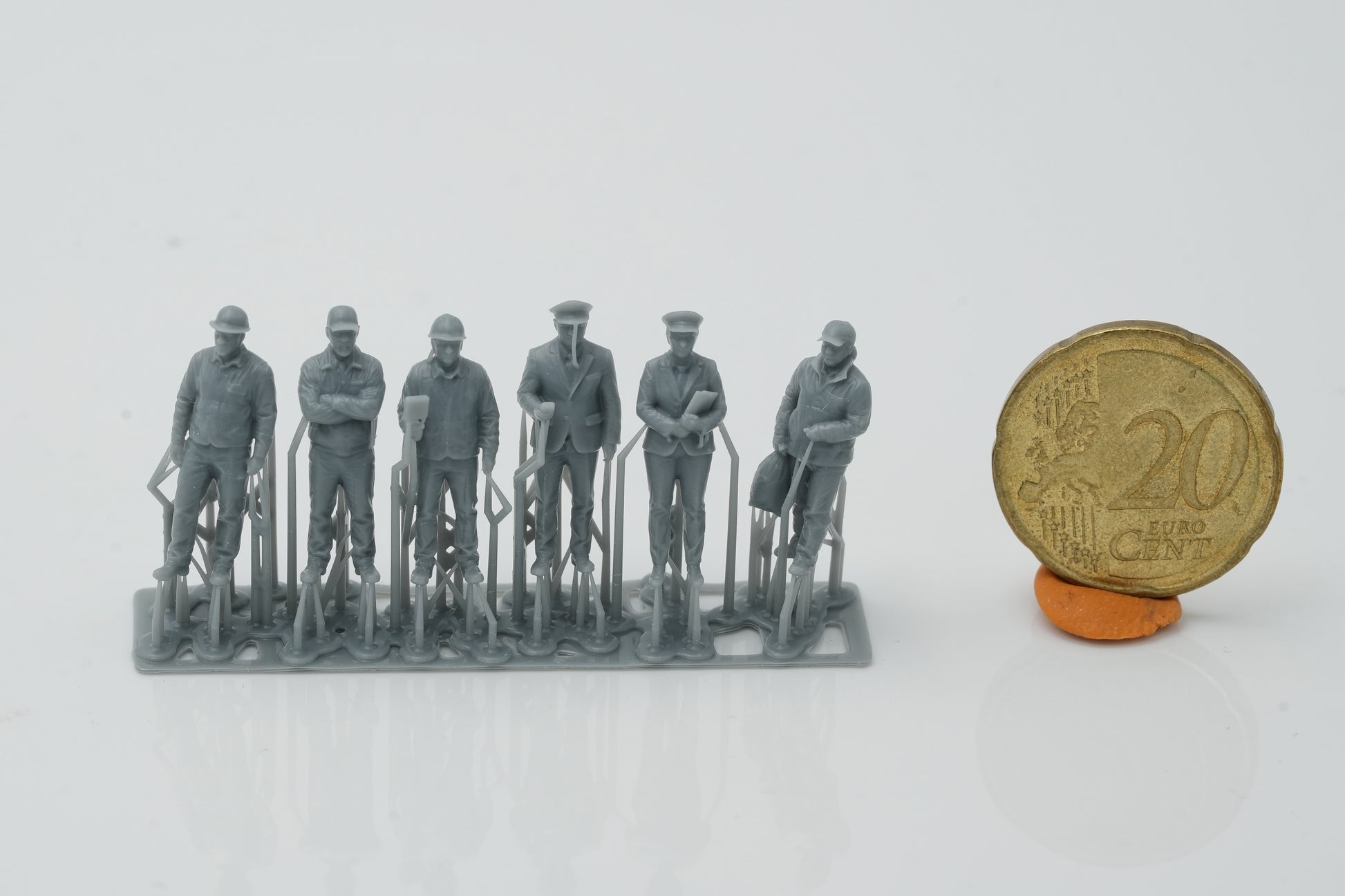 Diorama model building product photo 0: Railway staff figures set 2 - 6 figures (h0_28)