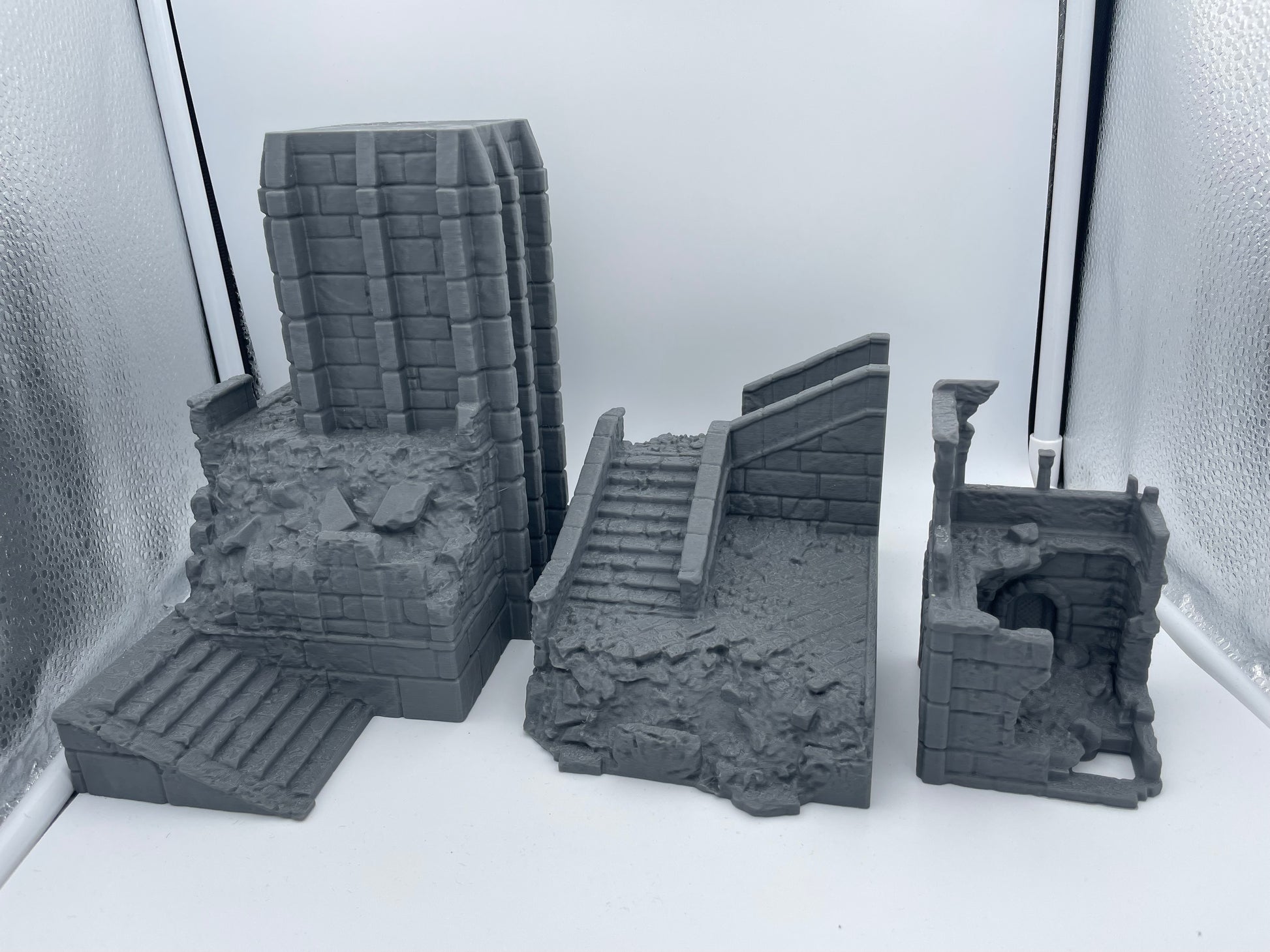 Product photo Tabletop 28mm The Printing Goes Ever On (TPGEO) 0: Ruined medieval tower - Remains of military building - Destroyed outpost