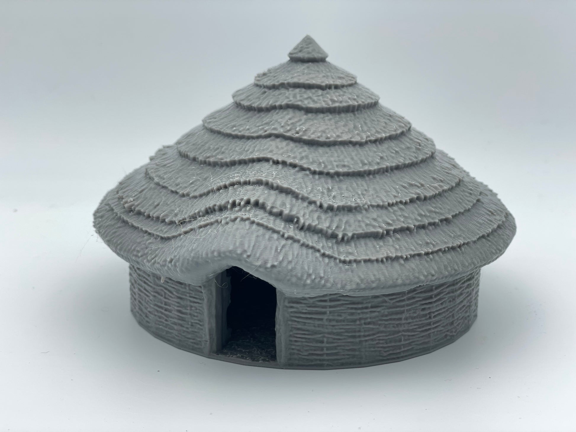 Product photo Tabletop 28mm The Printing Goes Ever On (TPGEO) 0: Native Hut B - Primitive Dwelling with Thatched Roof - Indigenous House
