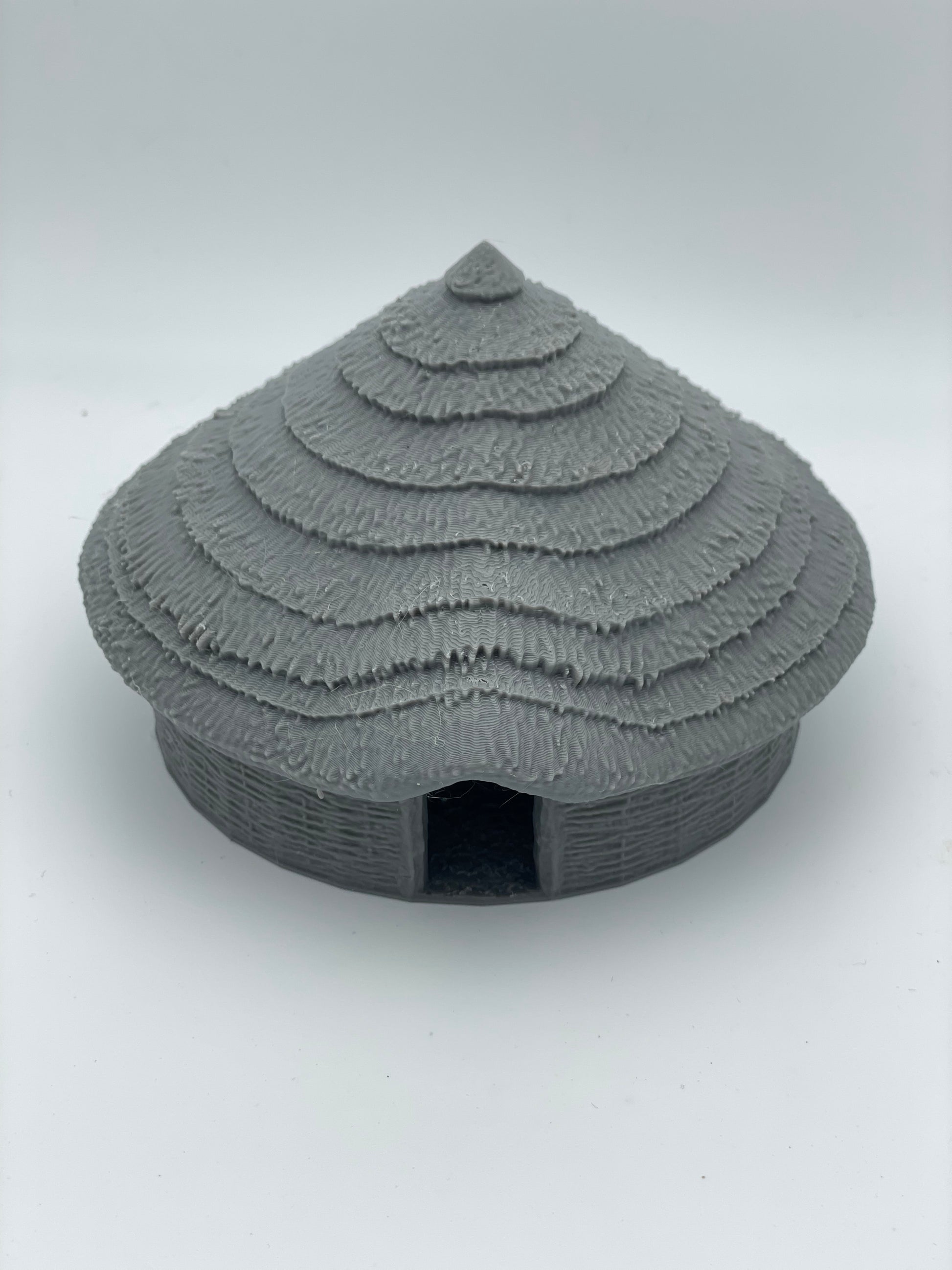 Product photo Tabletop 28mm The Printing Goes Ever On (TPGEO) 0: Native Hut B - Primitive Dwelling with Thatched Roof - Indigenous House
