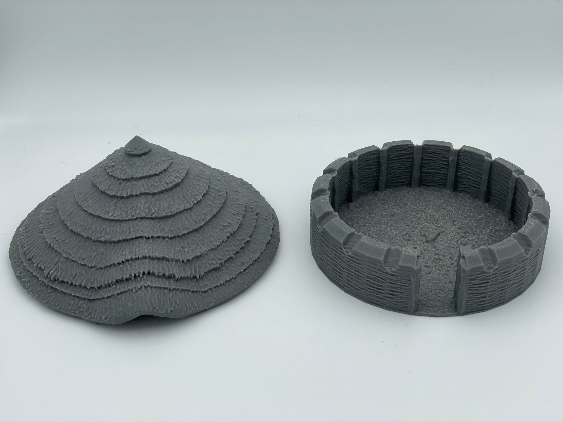 Product photo Tabletop 28mm The Printing Goes Ever On (TPGEO) 0: Native Hut B - Primitive Dwelling with Thatched Roof - Indigenous House