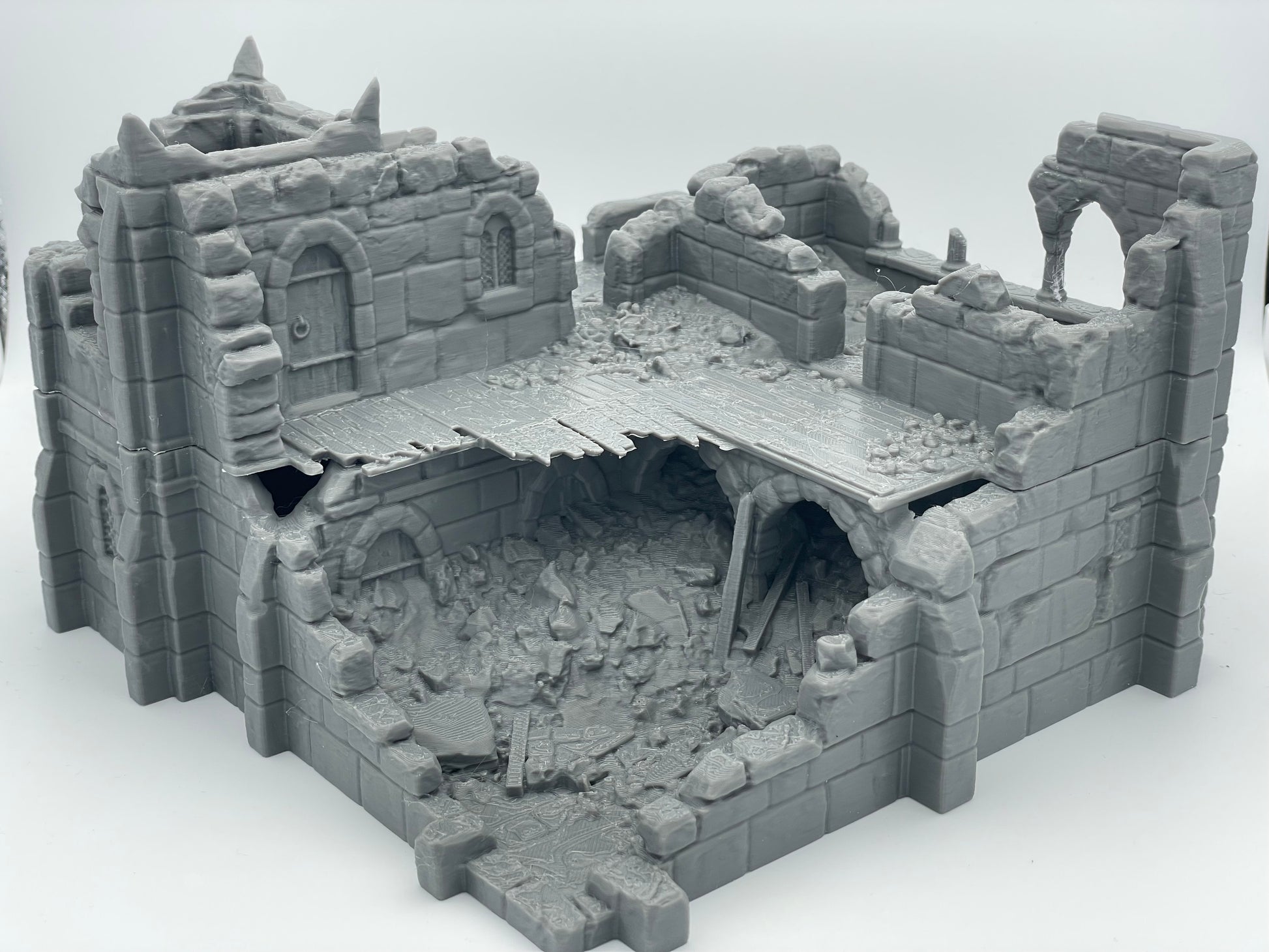 Product photo Tabletop 28mm The Printing Goes Ever On (TPGEO) 0: Ruins of medieval dwelling C - Remains of a building from the human realm Gonthan
