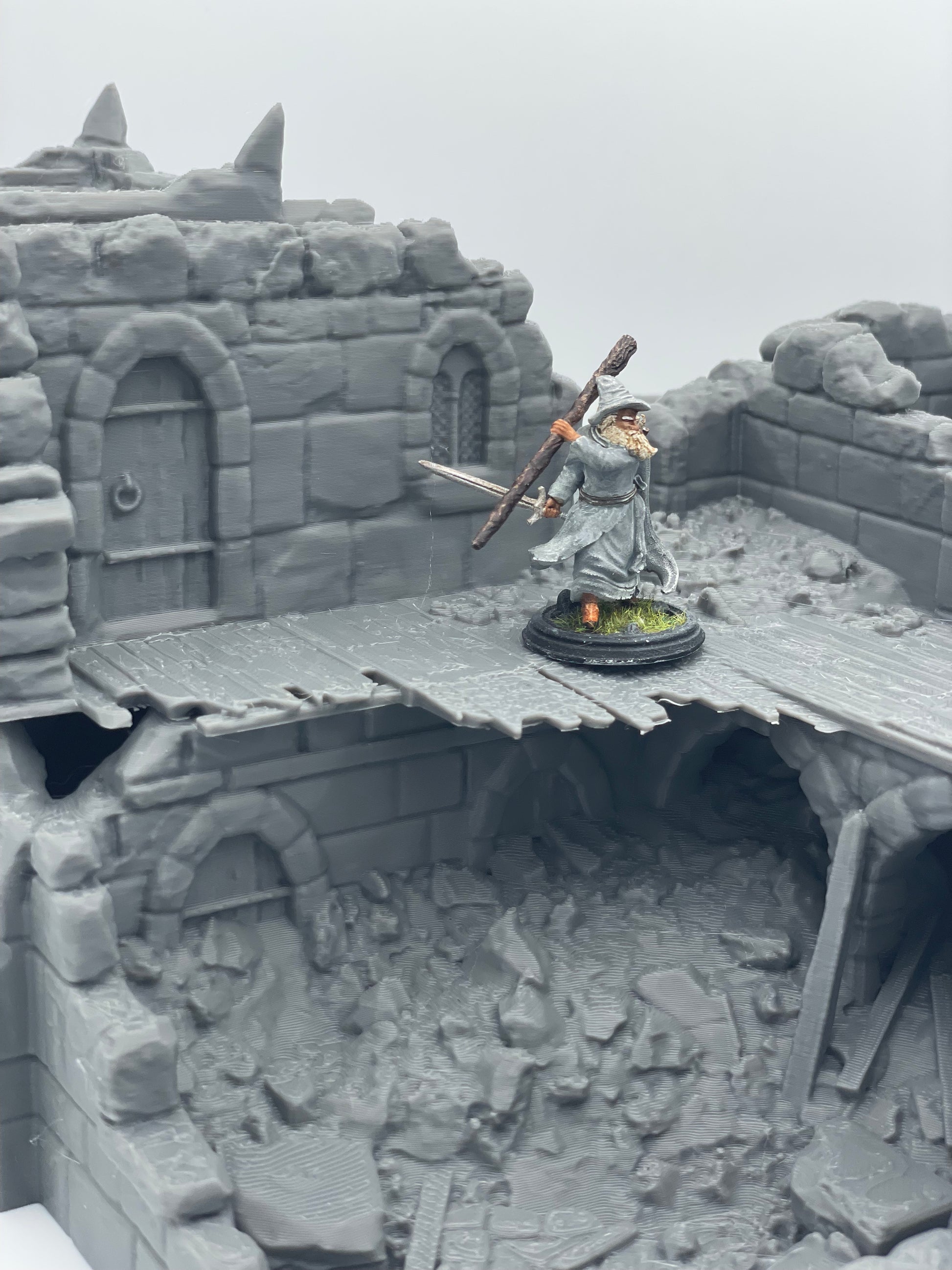 Product photo Tabletop 28mm The Printing Goes Ever On (TPGEO) 0: Ruins of medieval dwelling C - Remains of a building from the human realm Gonthan