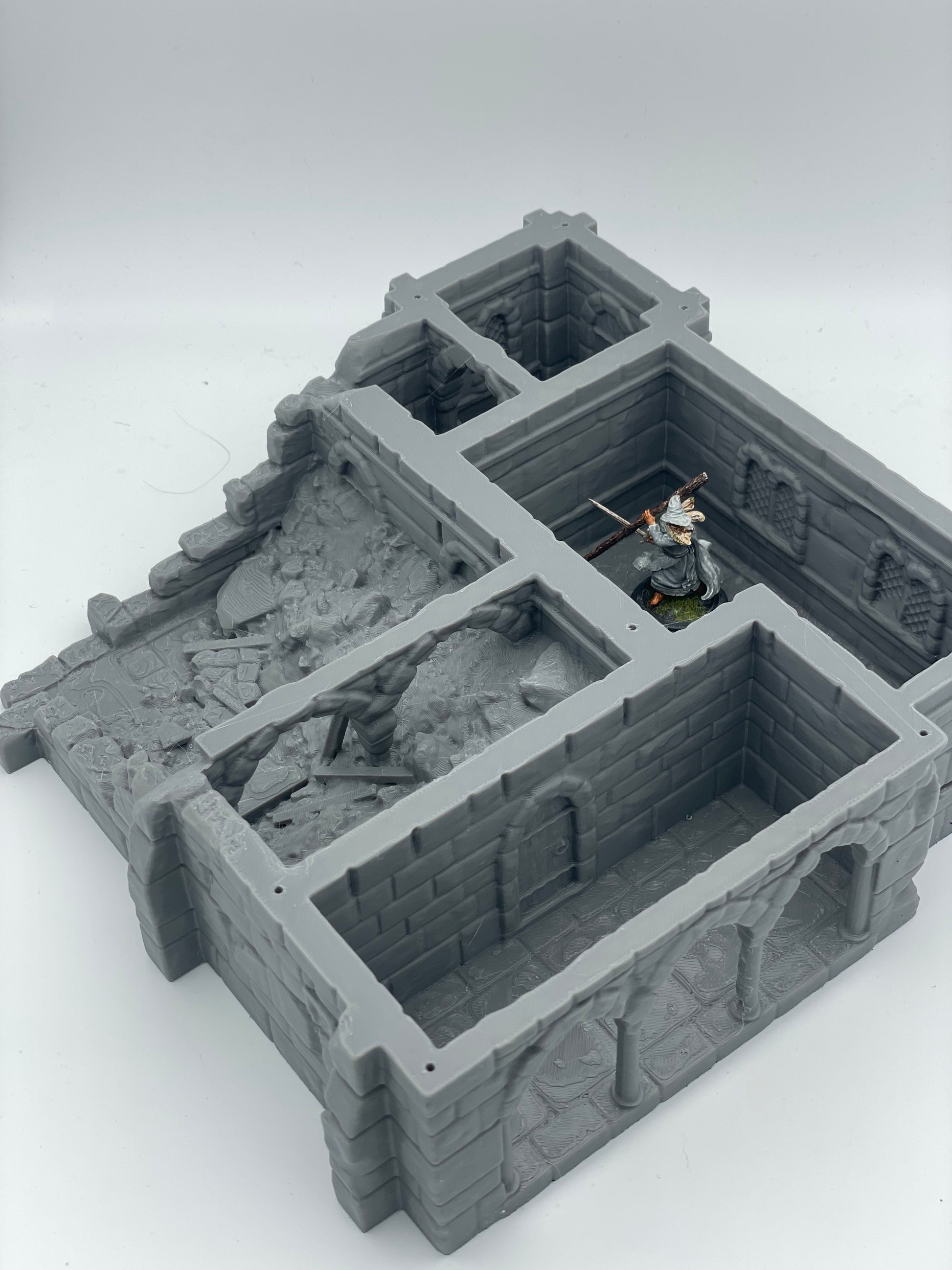 Product photo Tabletop 28mm The Printing Goes Ever On (TPGEO) 0: Ruins of medieval dwelling C - Remains of a building from the human realm Gonthan