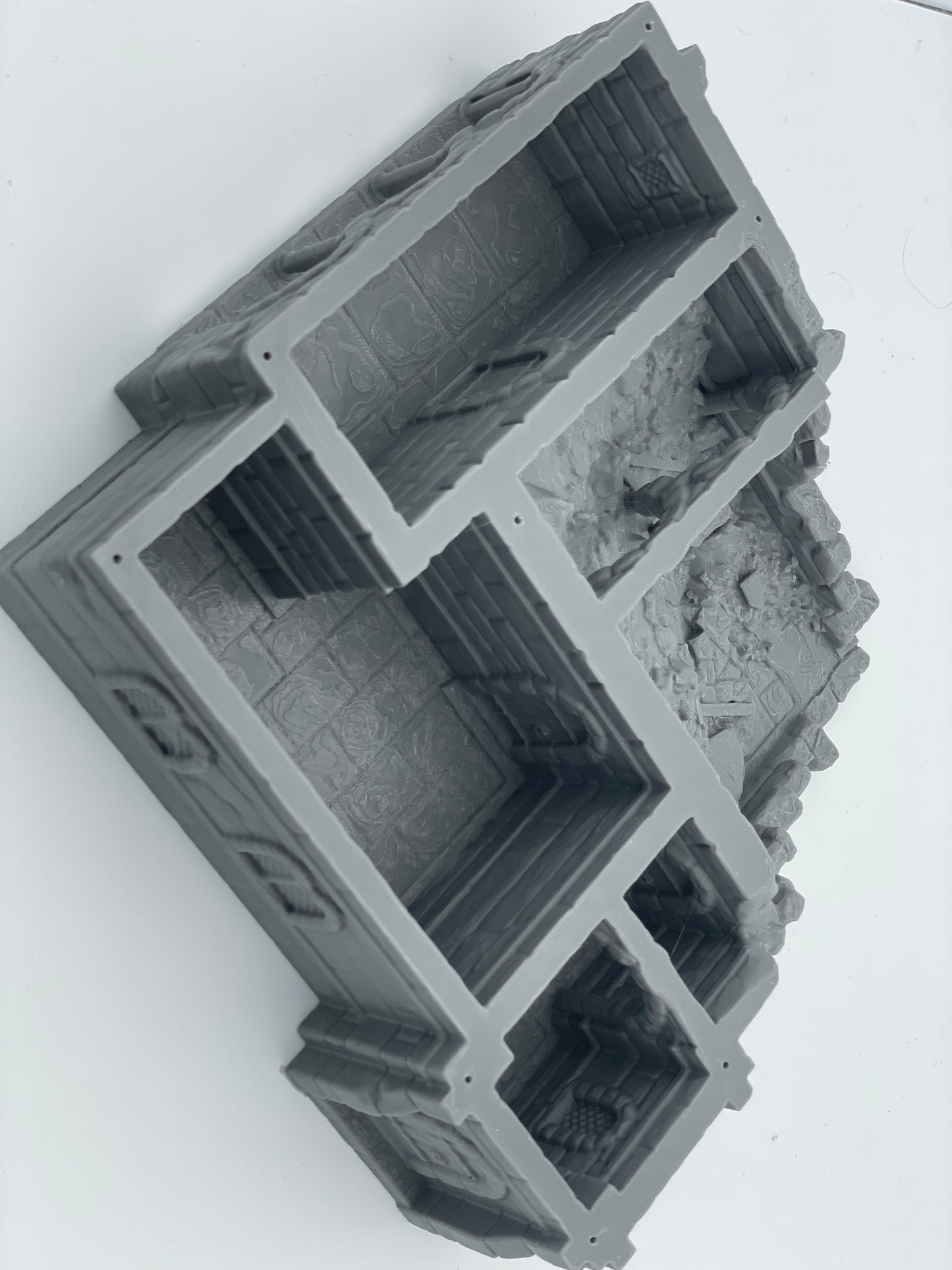 Product photo Tabletop 28mm The Printing Goes Ever On (TPGEO) 0: Ruins of medieval dwelling C - Remains of a building from the human realm Gonthan