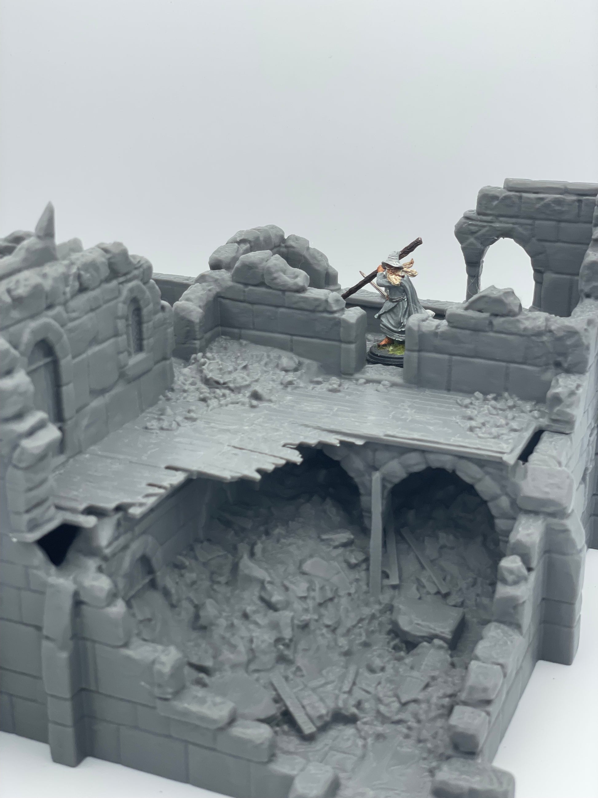 Product photo Tabletop 28mm The Printing Goes Ever On (TPGEO) 0: Ruins of medieval dwelling C - Remains of a building from the human realm Gonthan