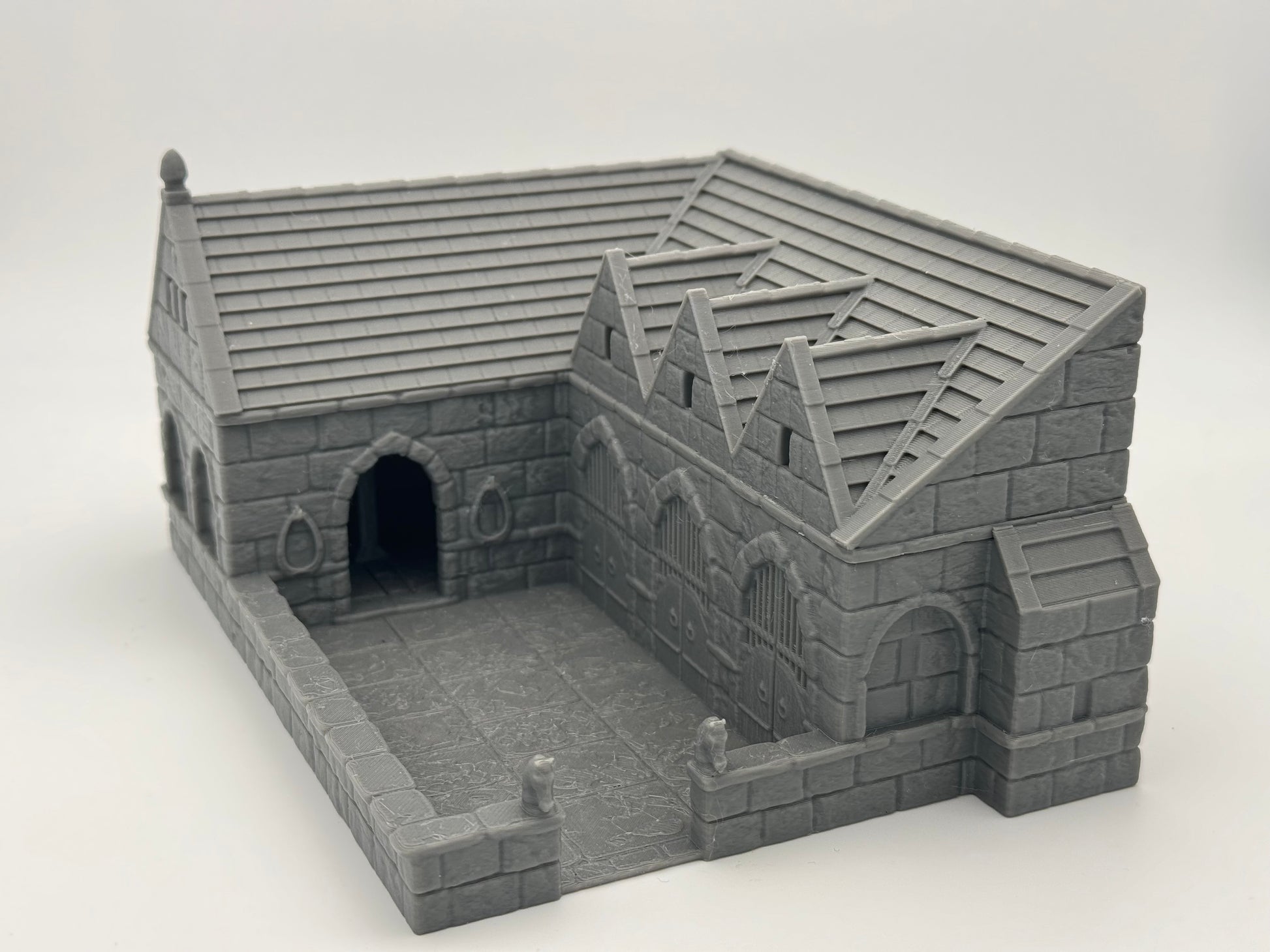 Product photo Tabletop 28mm The Printing Goes Ever On (TPGEO) 0: Stables Ivory City - Kingdom of Gonthan - Tabletop Terrain