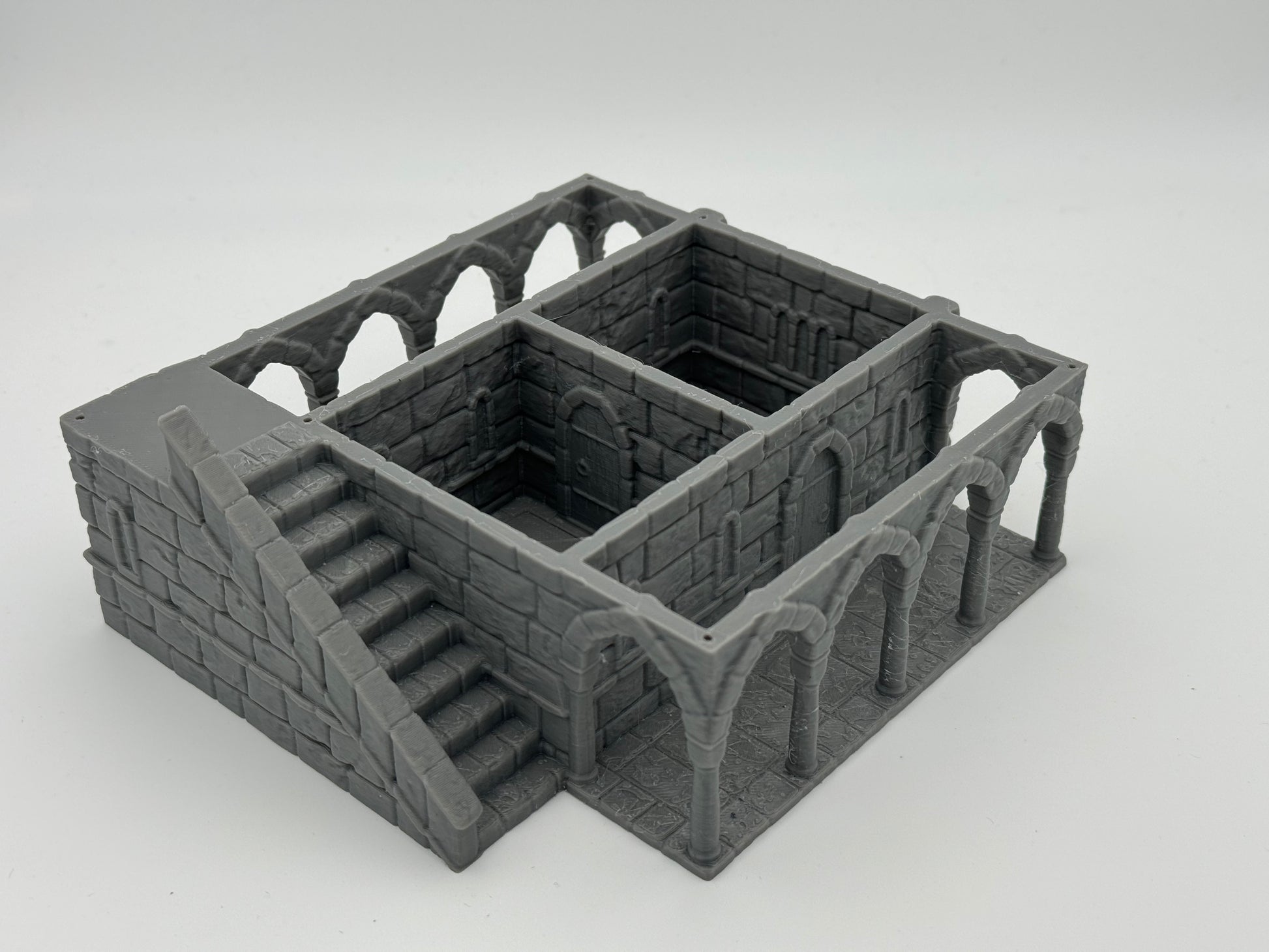 Product photo Tabletop 28mm The Printing Goes Ever On (TPGEO) 0: House B Ivory City - Kingdom of Gonthan Building - Tabletop Terrain