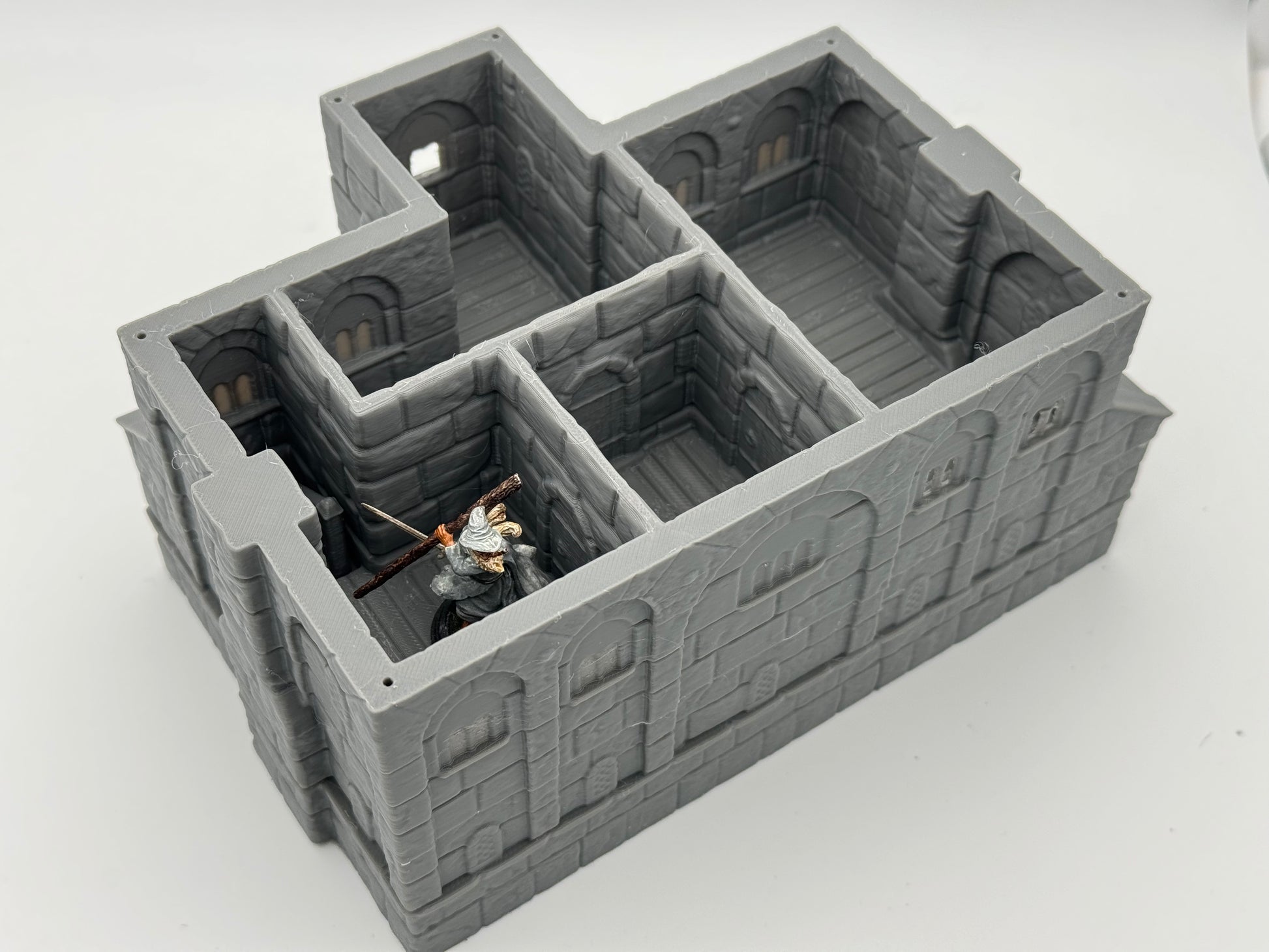 Product photo Tabletop 28mm The Printing Goes Ever On (TPGEO) 0: Inn Ivory City - Kingdom of Gonthan Building - Inn Tabletop Terrain