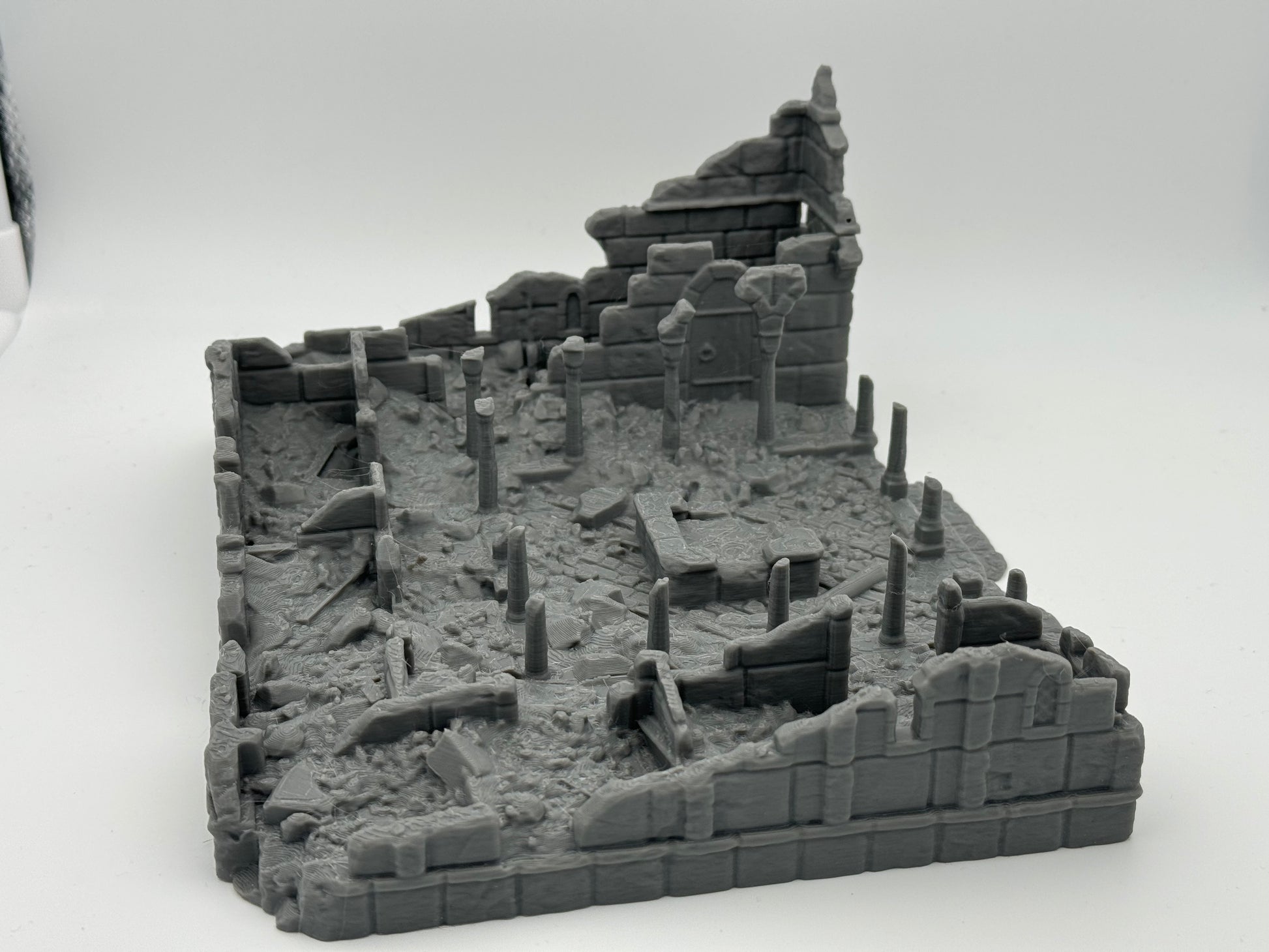 Product photo Tabletop 28mm The Printing Goes Ever On (TPGEO) 0: Hospital Ruins Ivory City - Kingdom of Gonthan - Tabletop Terrain