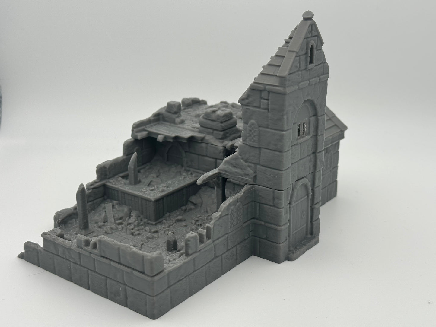 Product photo Tabletop 28mm The Printing Goes Ever On (TPGEO) 0: Inn Ruins Ivory City - Kingdom of Gonthan Building - Inn Tabletop Terrain
