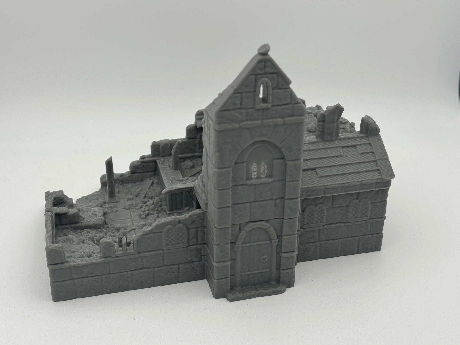 Product photo Tabletop 28mm The Printing Goes Ever On (TPGEO) 0: Inn Ruins Ivory City - Kingdom of Gonthan Building - Inn Tabletop Terrain
