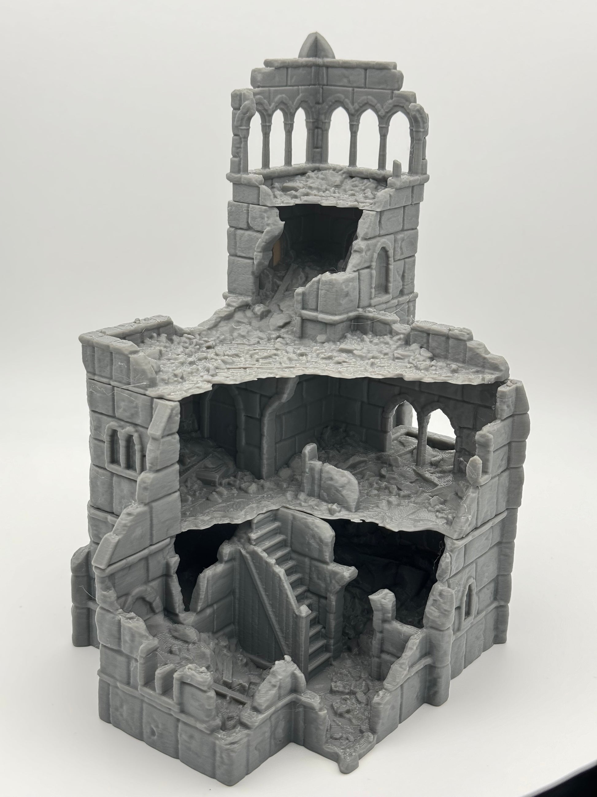 Product photo Tabletop 28mm The Printing Goes Ever On (TPGEO) 0: City Hall Ruins Ivory City - Kingdom of Gonthan Building - Town Hall Tabletop Terrain