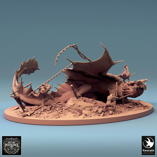 Product photo Tabletop 28mm Lord of the Print (LotP) 0: Tabletop miniature: Brass Dragon - Large Dragon, Wyrm; Dragon Hunter Boss Encounter as a hunting scene with chains and spear on diorama base (24_08_A1)