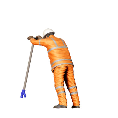 Diorama model building product photo 0: Worker on the track with tools - Railway worker/Construction worker B (Ref. No. 388)
