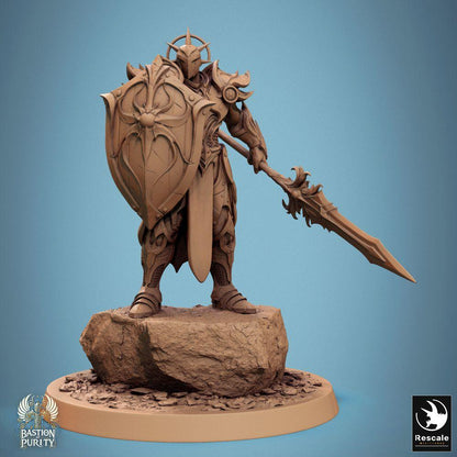 Product photo Tabletop 28mm Lord of the Print (LotP) 0: Tabletop miniature: Paladin Commander with spear and large shield, armored knight, elite guard, shield bearer - Sentinel of Aetherium (24_09_D5)