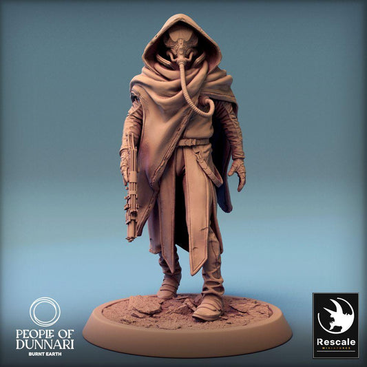 Product photo Tabletop 28mm Lord of the Print (LotP) 0: Sci-Fi miniature: Desert Ranger, Wasteland Ranger, Scout and Mercenary with energy rifle, hooded cloak, and respirator (24_03_H18)