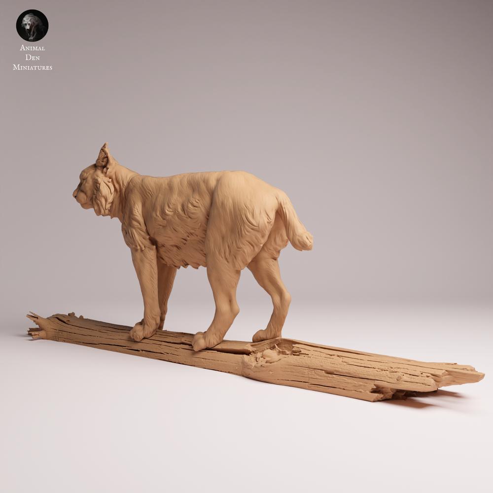 Product image Tabletop 28mm Lord of the Print (LotP) 1: Wildlife animal figure: Eurasian lynx - on a tree (26_07_04)