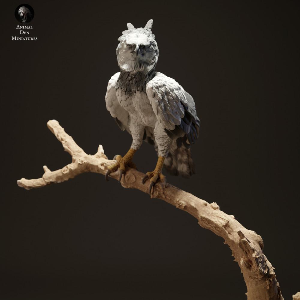 Product photo animal figure Animal Den Miniatures 2: Harpy Eagle animal figure - perched on a branch (23_06_01)