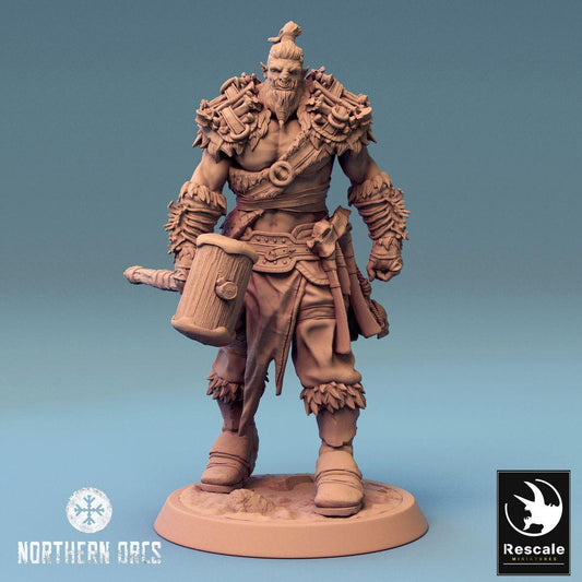 Product photo Tabletop 28mm Lord of the Print (LotP) 0: Tabletop miniature: Orc Warlord with two-handed hammer, Tribal Champion (24_04_I2)