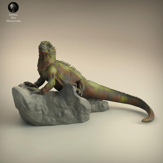 Product photo animal figure Animal Den Miniatures 0: Sea animal figure: Marine Iguana (22_03_03)