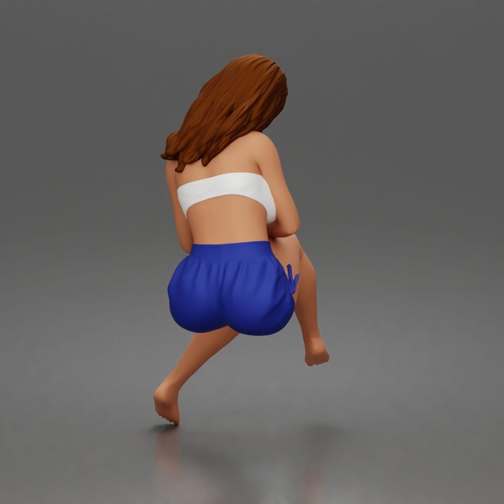 Diorama model making product photo 2: Kneeling female figure with strapless top & shorts (a186)