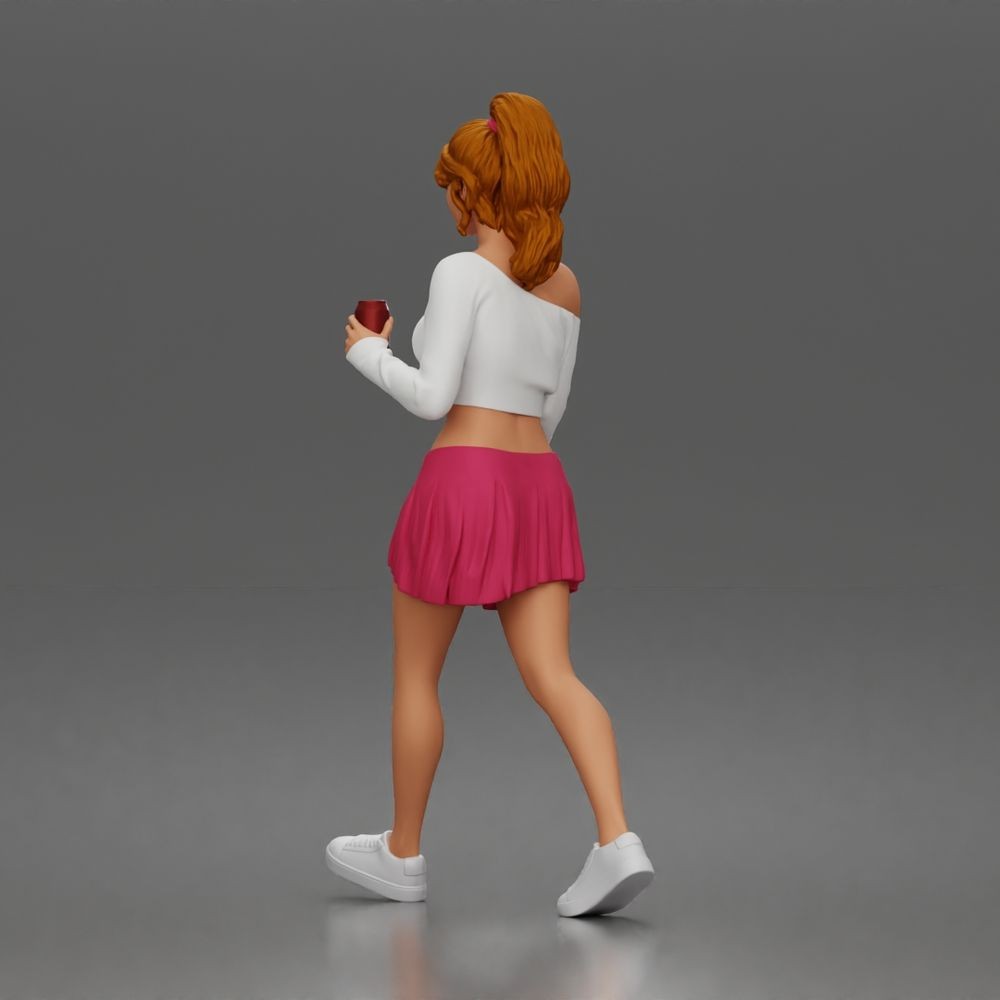Diorama model-making product photo 2: Walking figure: female athlete/young woman with a drink cup in casual clothing (a213)