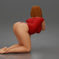 Diorama Modellbau Produktfoto 3: Kniende Figur: Frau im Bodysuit mit vorgeneigtem Oberkörper und Hand am Boden (a175)