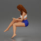 Diorama model-making product photo 4: Kneeling figure: woman with strapless top & shorts (a186)