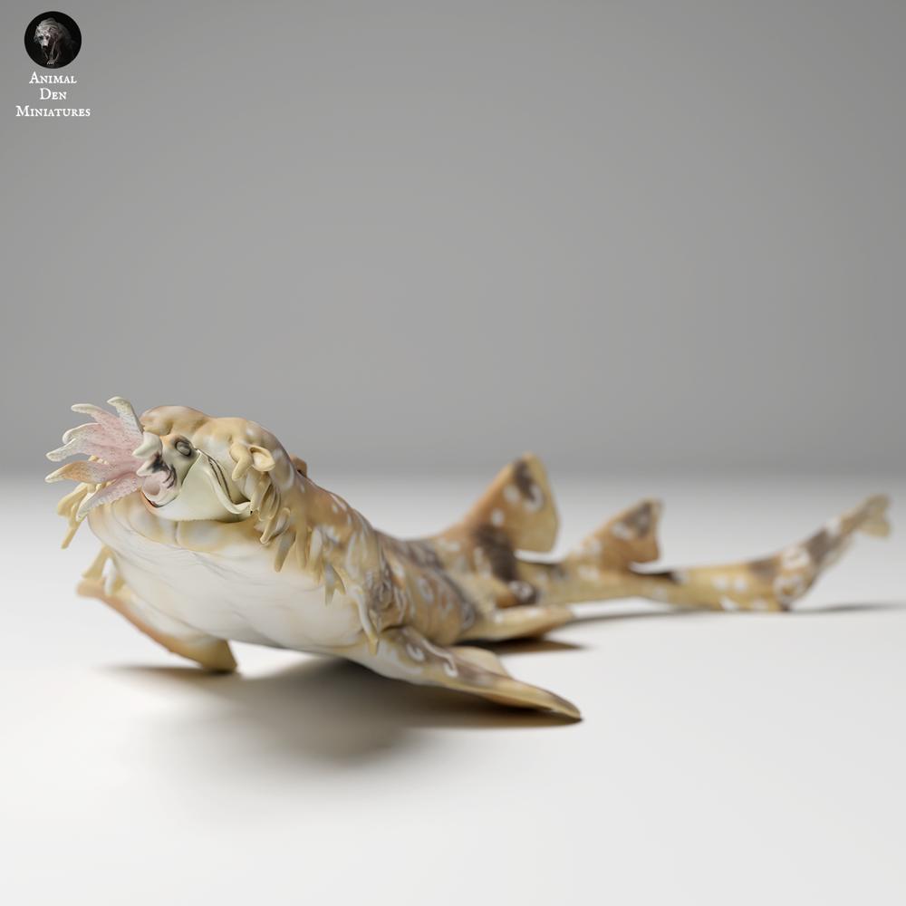 Product photo animal figure Animal Den Miniatures 2: Marine animal figure: Spotted carpet shark - hunting (24_06_05)