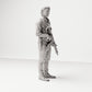 Stehende Figur: Mann mit Gewehr und Schultergurt (Ref. Nr. 495) - vollständige Studioansicht 1