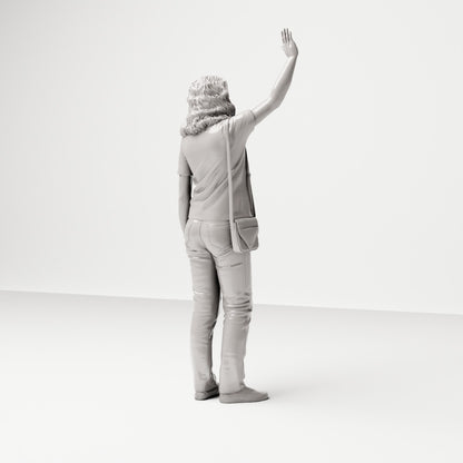 Stehende Figur: Passant im Freizeitoutfit winkend (Ref. Nr. 504) - vollständige Studioansicht 4