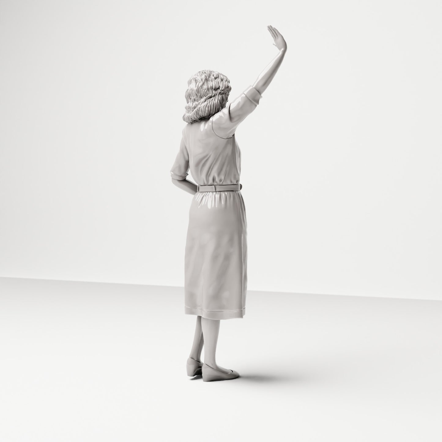 Stehende Figur: Frau mit erhobener Hand zum Gruß & Hand in Tasche (Ref. Nr. 506) - vollständige Studioansicht 4