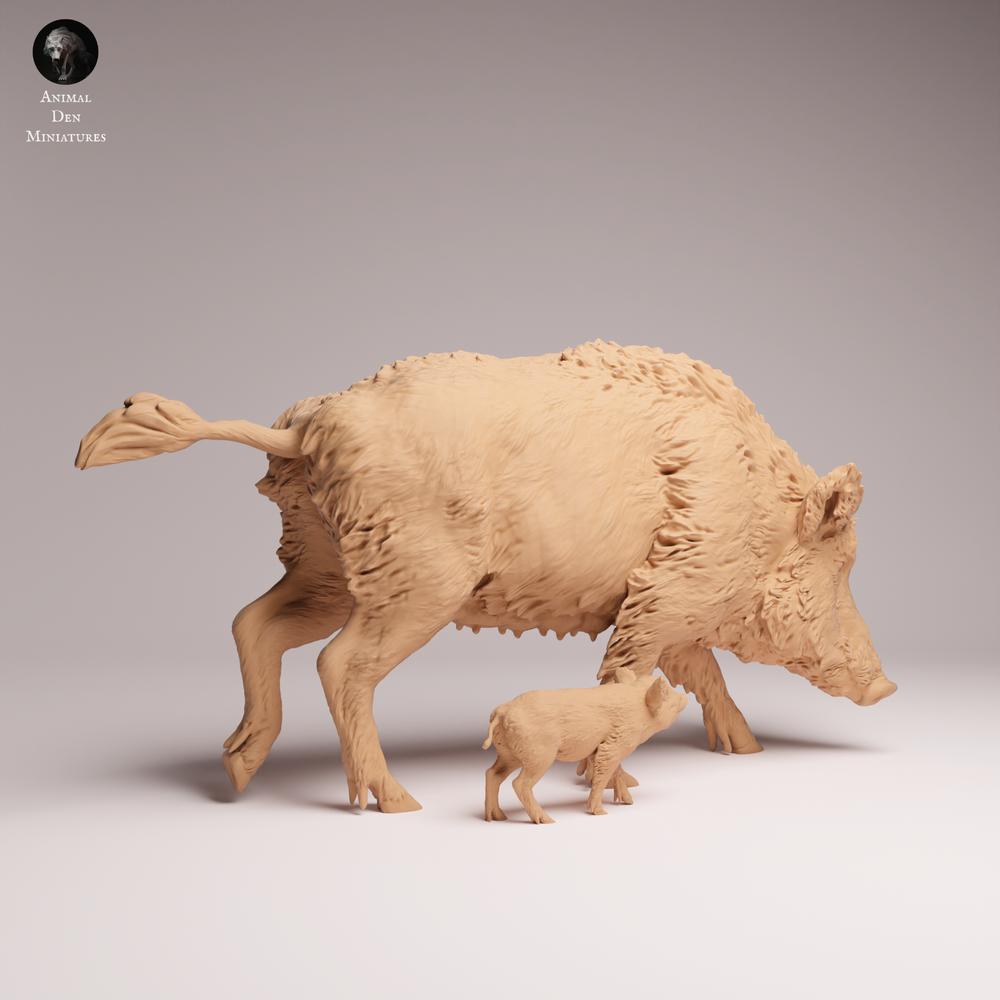 Product photo Tabletop 28mm Lord of the Print (LotP) 1: Wildlife animal figurine: wild boar sow with piglet (26_07_07)